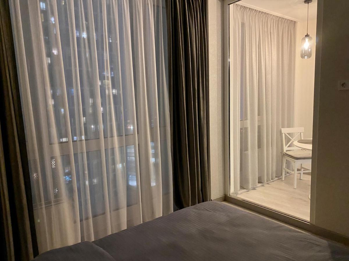 Slavutich Apartments Near Metro Station Kiev Ngoại thất bức ảnh