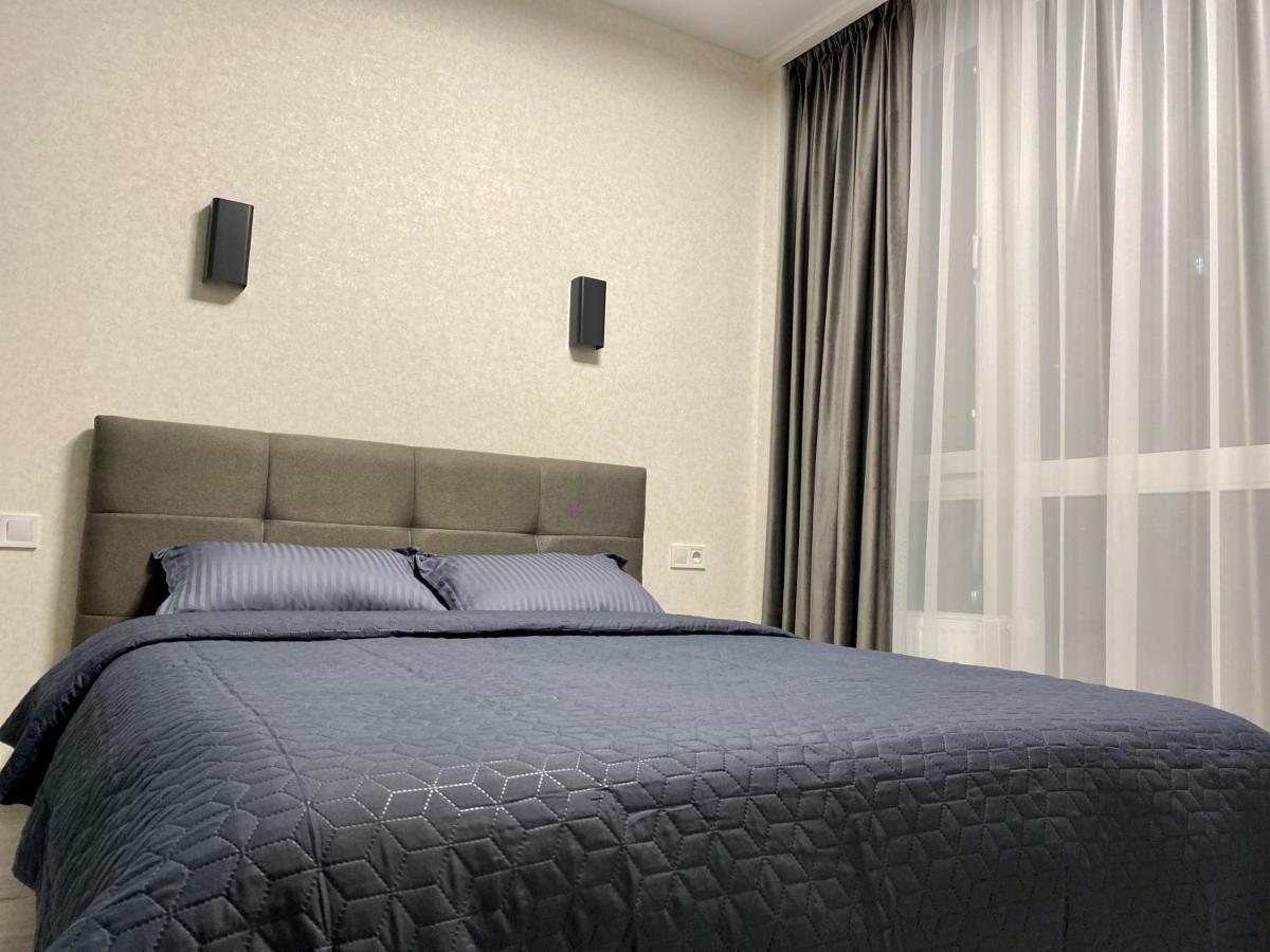 Slavutich Apartments Near Metro Station Kiev Ngoại thất bức ảnh