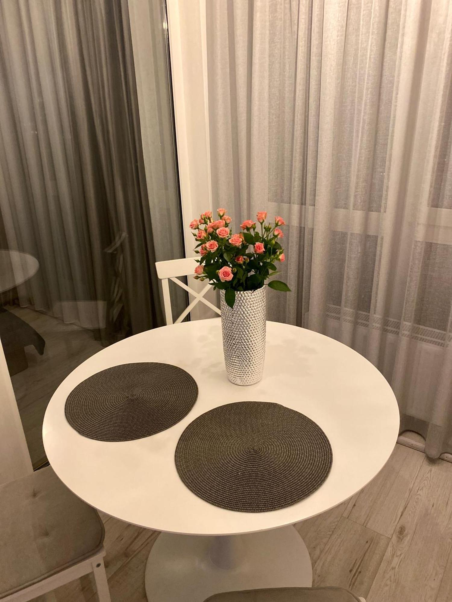 Slavutich Apartments Near Metro Station Kiev Ngoại thất bức ảnh