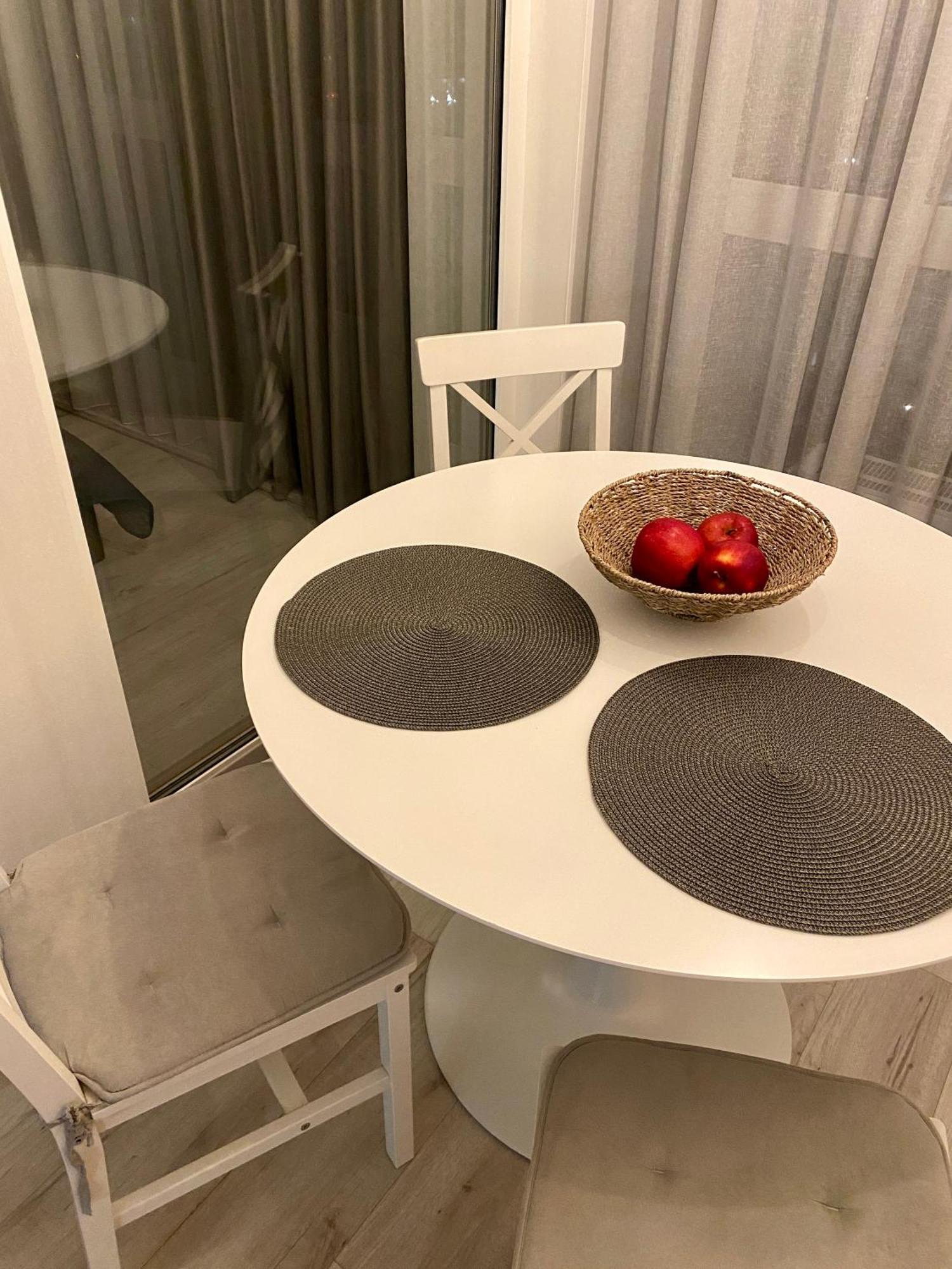 Slavutich Apartments Near Metro Station Kiev Ngoại thất bức ảnh